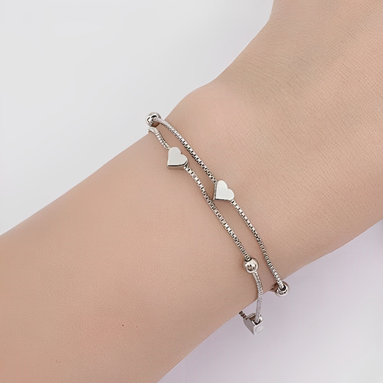 Evelisse - Armband med dubbla kedjor och små hjärtan