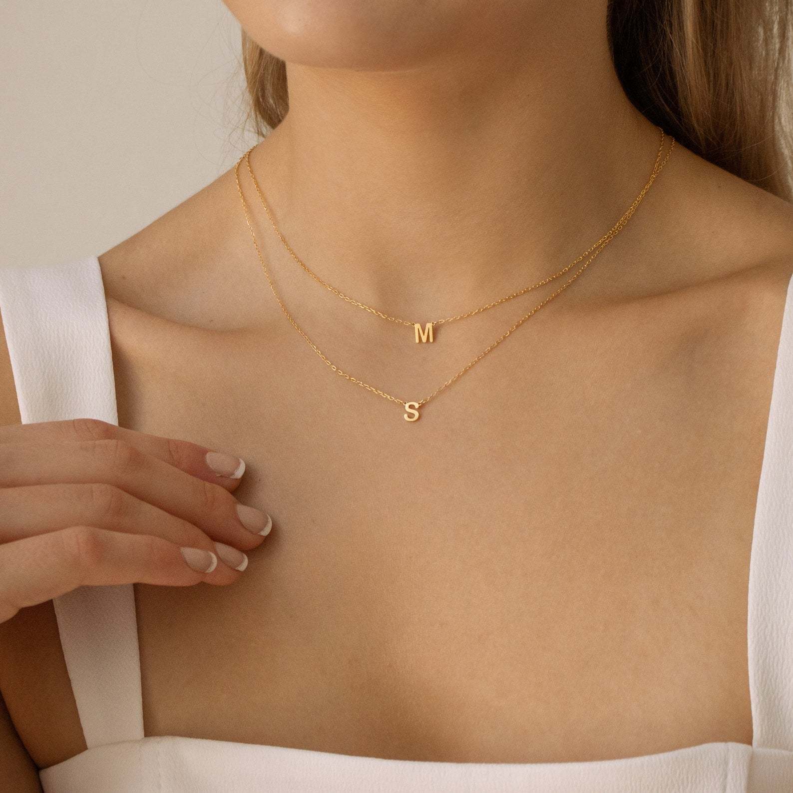 Letter - Halsband med bokstav