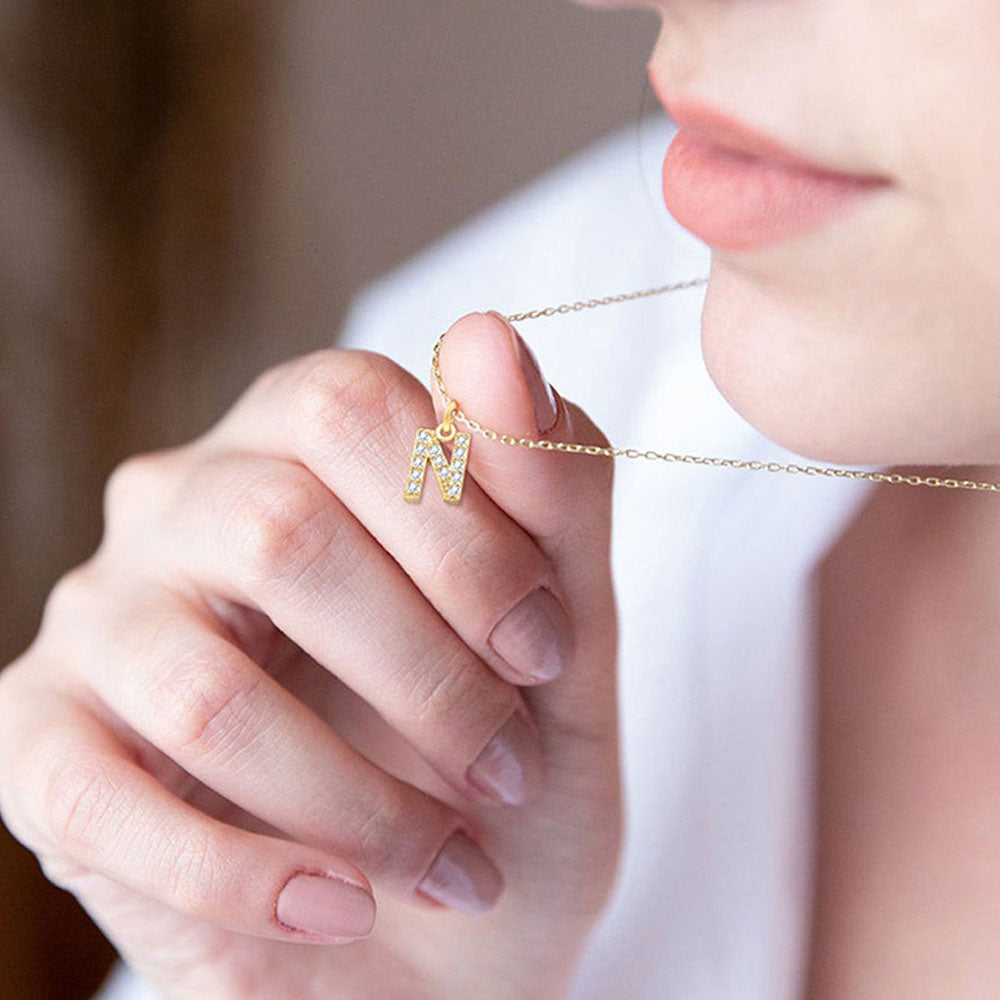 Shine Letter - Halsband med glitterbokstav