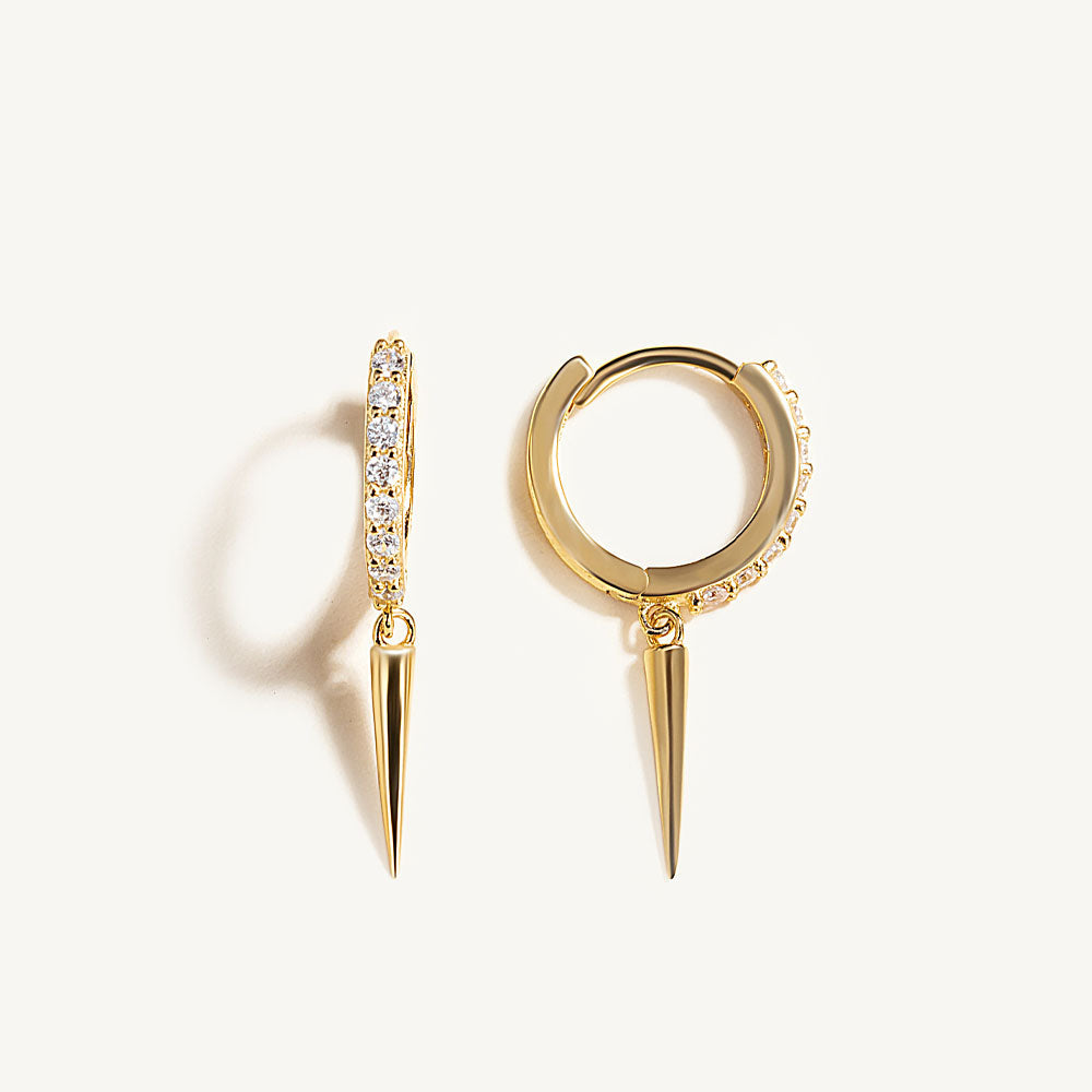 Tyra - Hoops med stenar och spikedesign