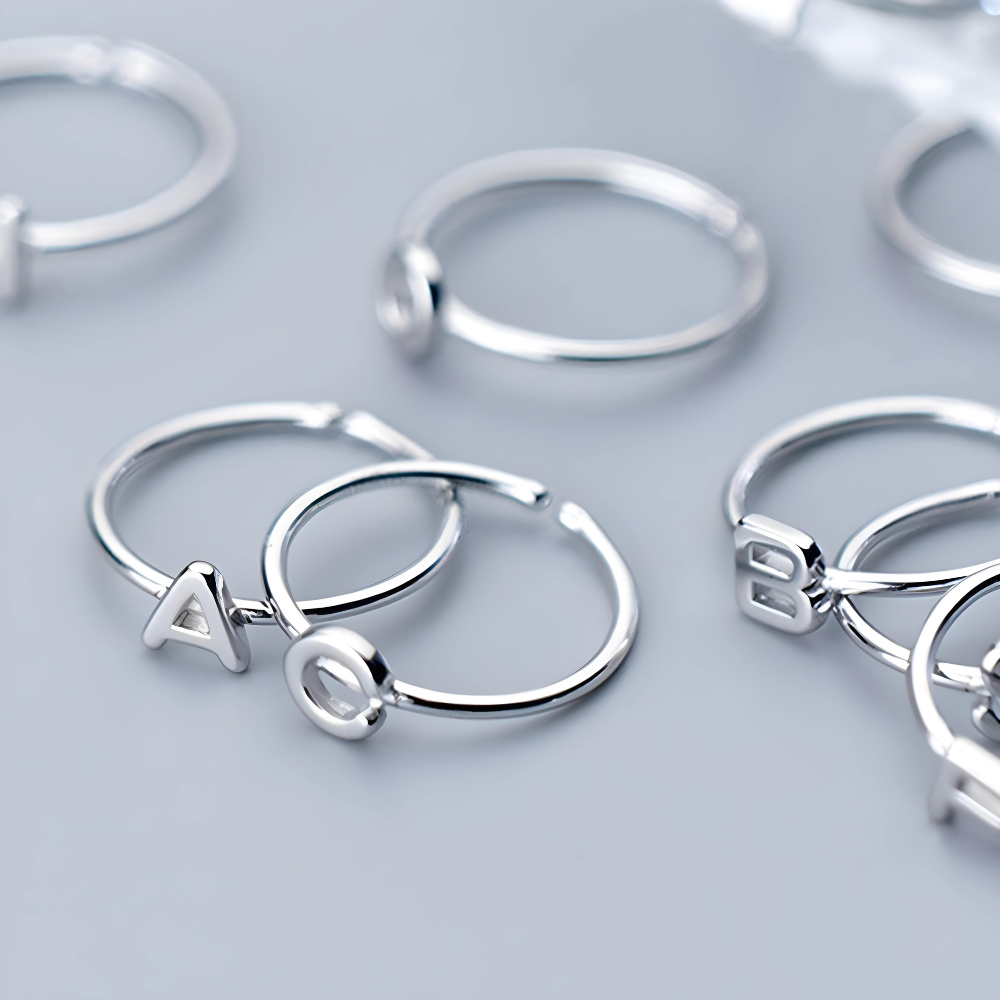 Unique - Justerbar ring med bokstav